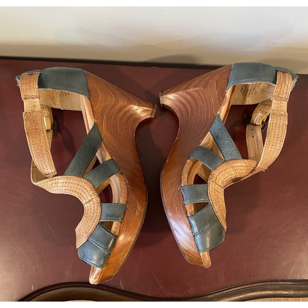 Miz Mooz Petra Wedge Heel Sandals Women's Size 6.5 Blue and Beige Leather Shoes - Picture 6 of 10